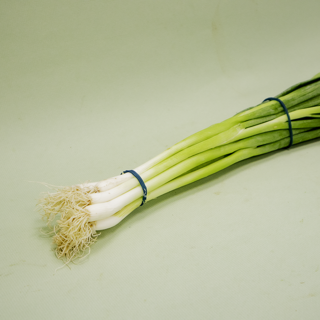 Cebolla Fina Manojo para Ensalada